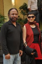 Deepa Sahi,Ketan Mehta at Gattu special screening in Pixion,Mumbai on 30th March 2012 (12).JPG